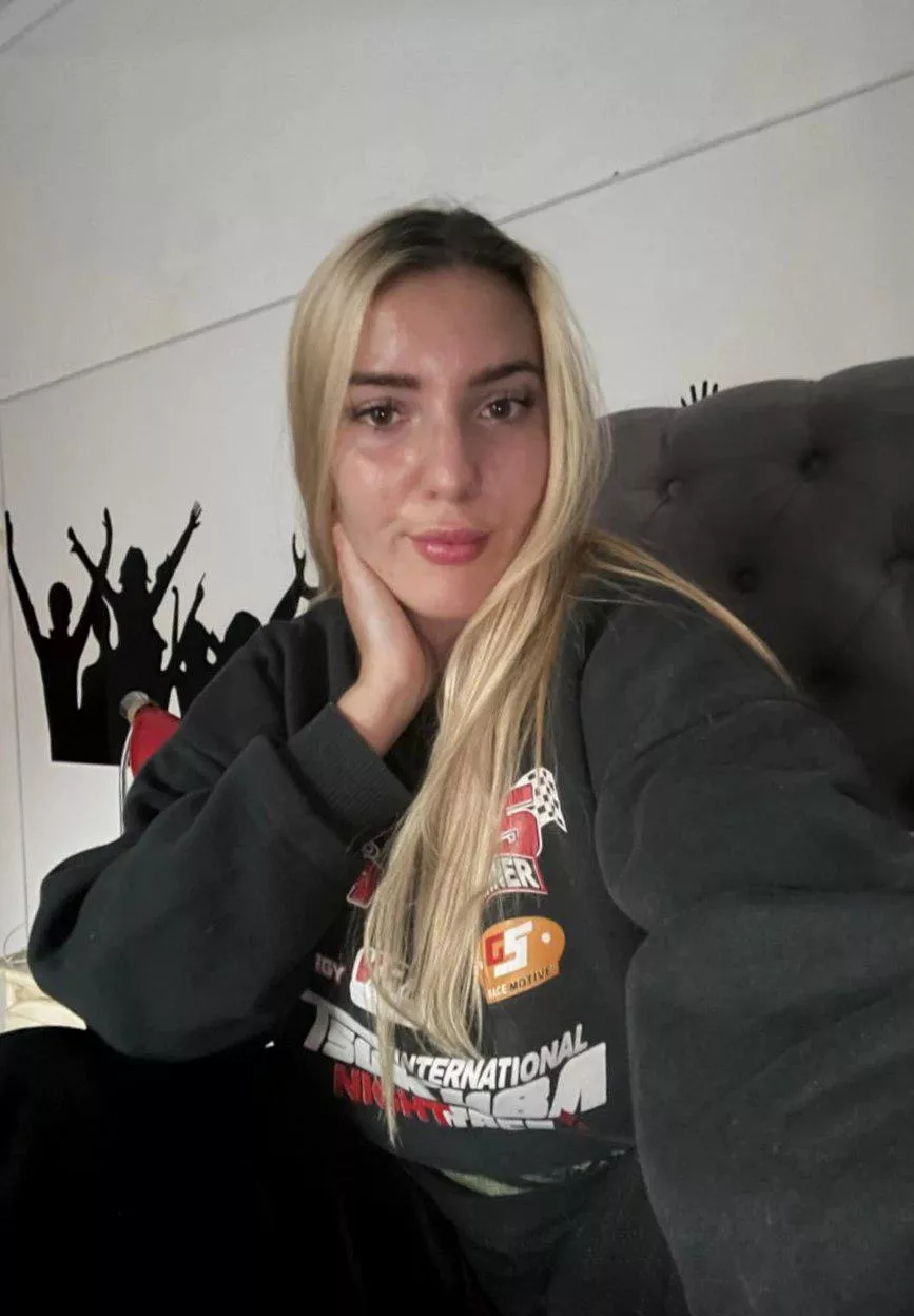 19 F here, what’s your favorite way to spend time with someone younger? posted by dazzlingChristine