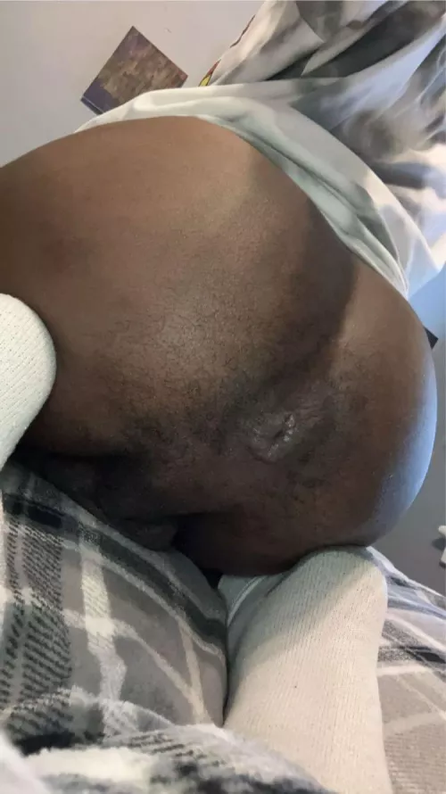 [24] thirsty for white men  by Brownbunnyboyfriend2