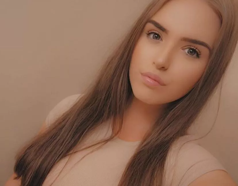 Am I daddy’s perfect girl? posted by cheekykitten5320