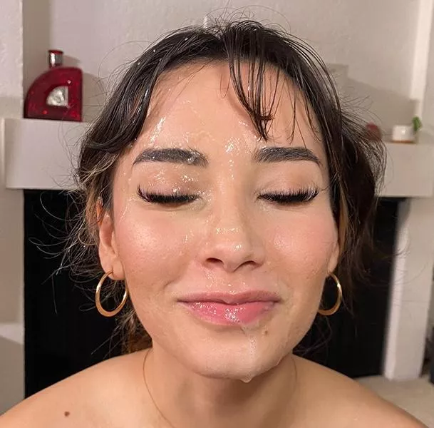 Aria Lee posted by xxxJL69