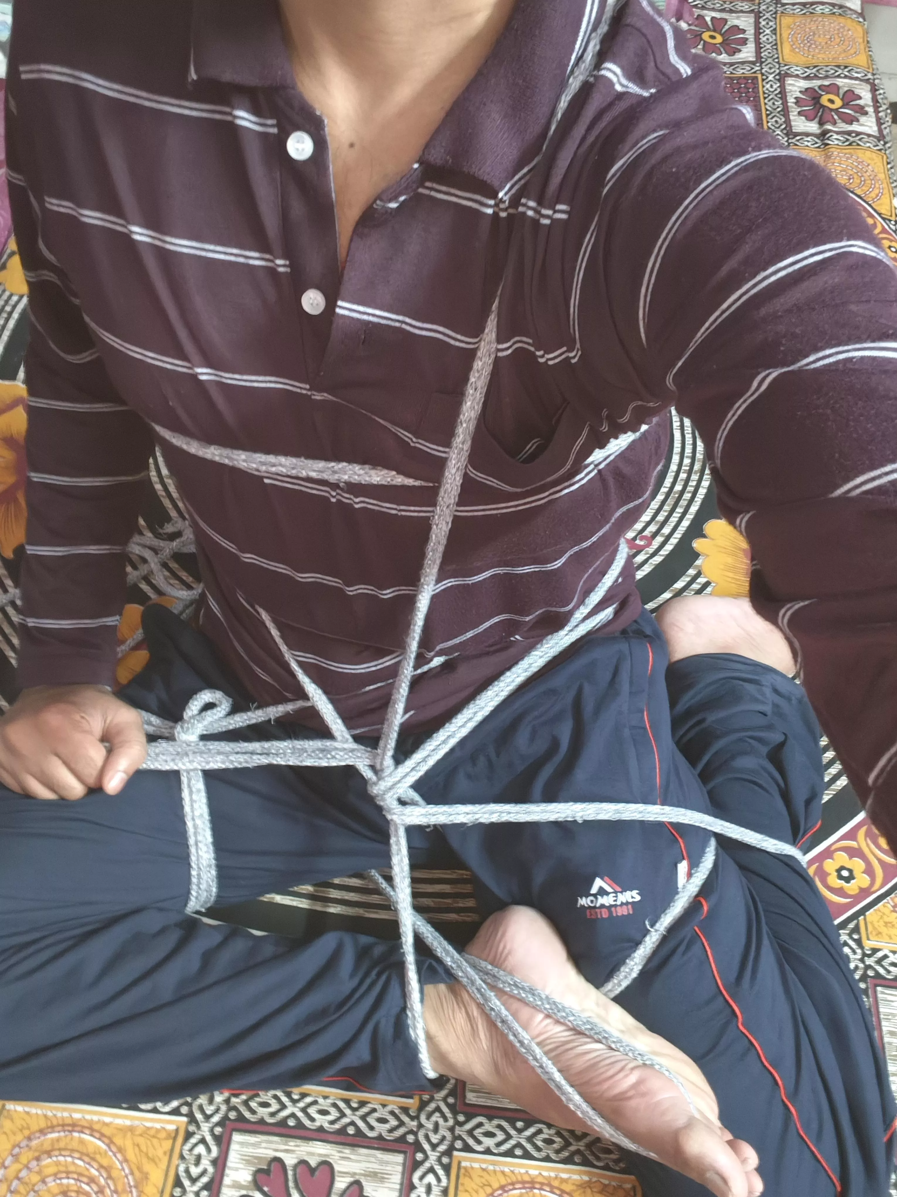 Entry 4 #Kinktober || Learning Improvisation aka ipponnawa 一本縄 (one rope) or ichinawa 一縄 (best rope) technique : Self-Tie posted by Dom_Escape_2639