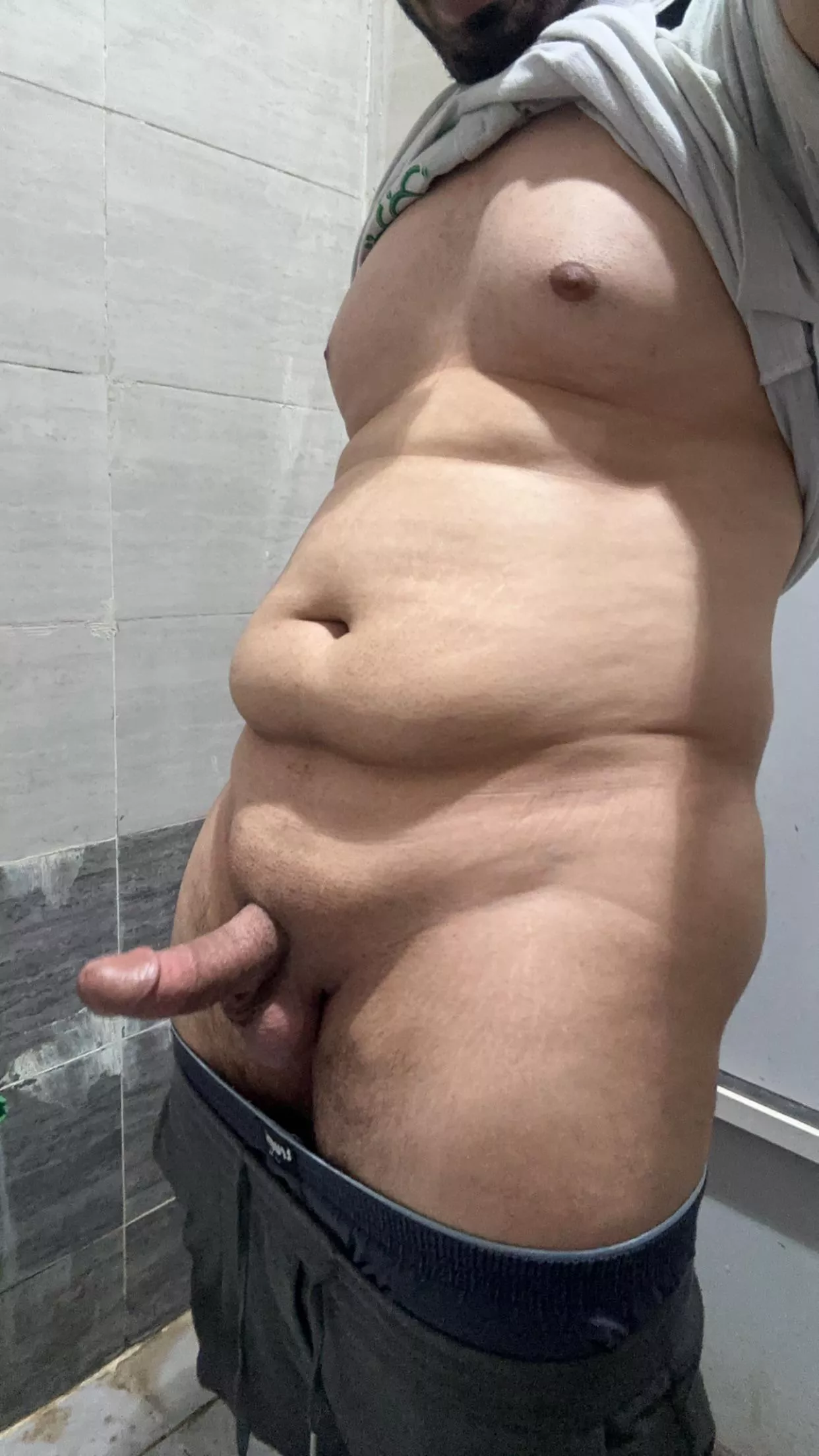 Got horny at work 🥵 posted by Lovechubbyboy235