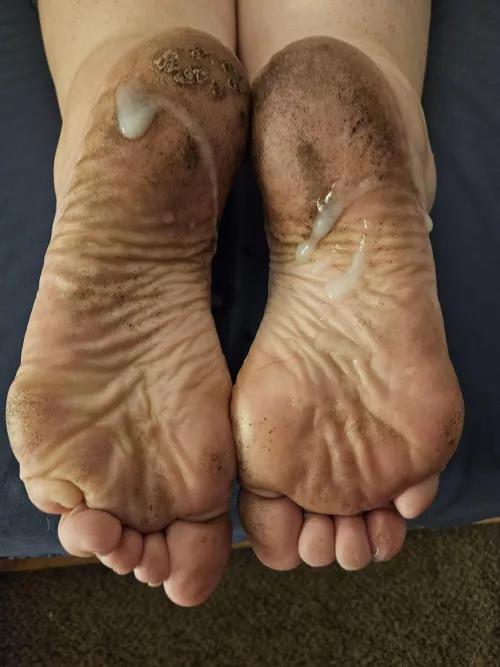 Happy Sunday you filthy animals 😘 by DirtyFilthyFeet