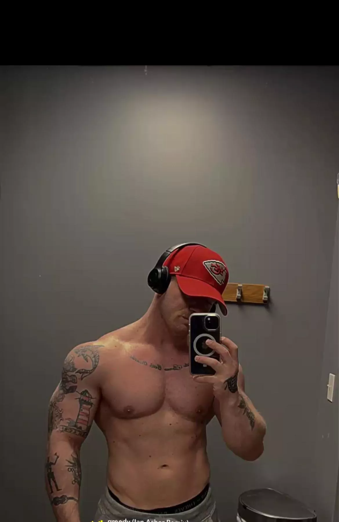 Hello 👋🏻 (32) posted by Kcfit816_