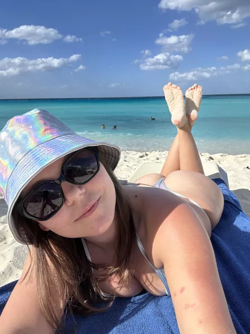 How many times would you cum on me?
 by nadia_noode