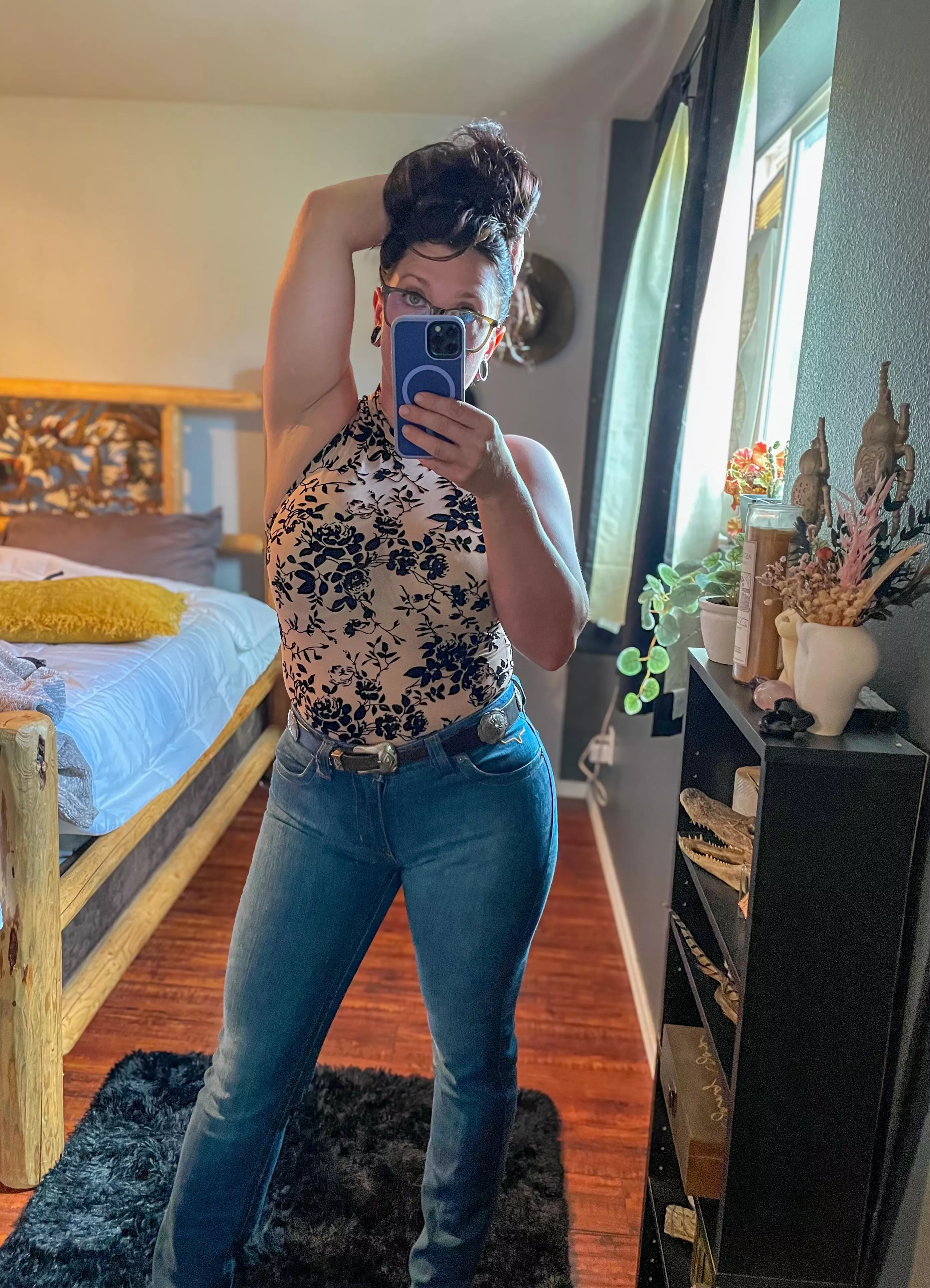 How would you rate this 36 y/o mom of 2 posted by NaturallyViv1313