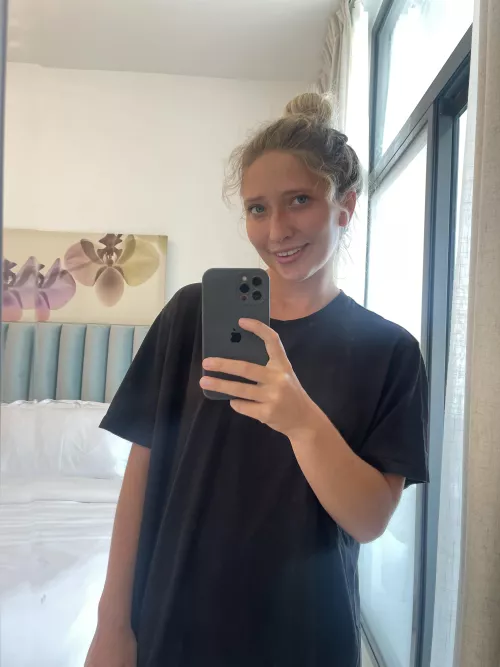 I don't wear makeup but still feel confident by Kkeysi