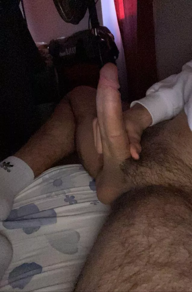 I want a bro I can show pics of my big thick cock. Wanna be that type of bros? posted by Life-Ad-4649