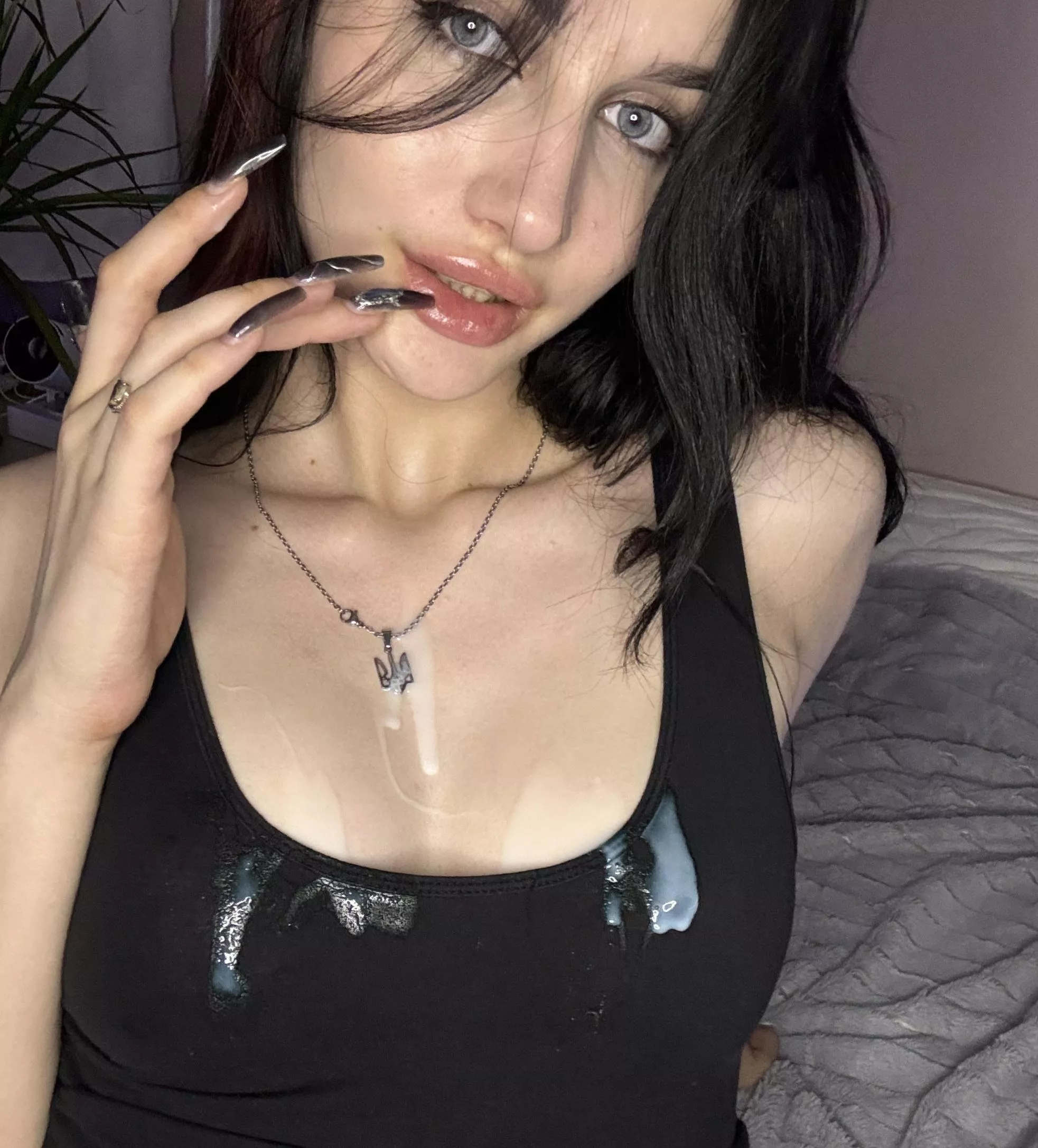 I want your cum deep in my ass posted by PrettyFaceDirtySoul