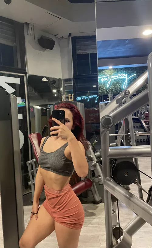 Let's warm up ?  by Kittyyloove