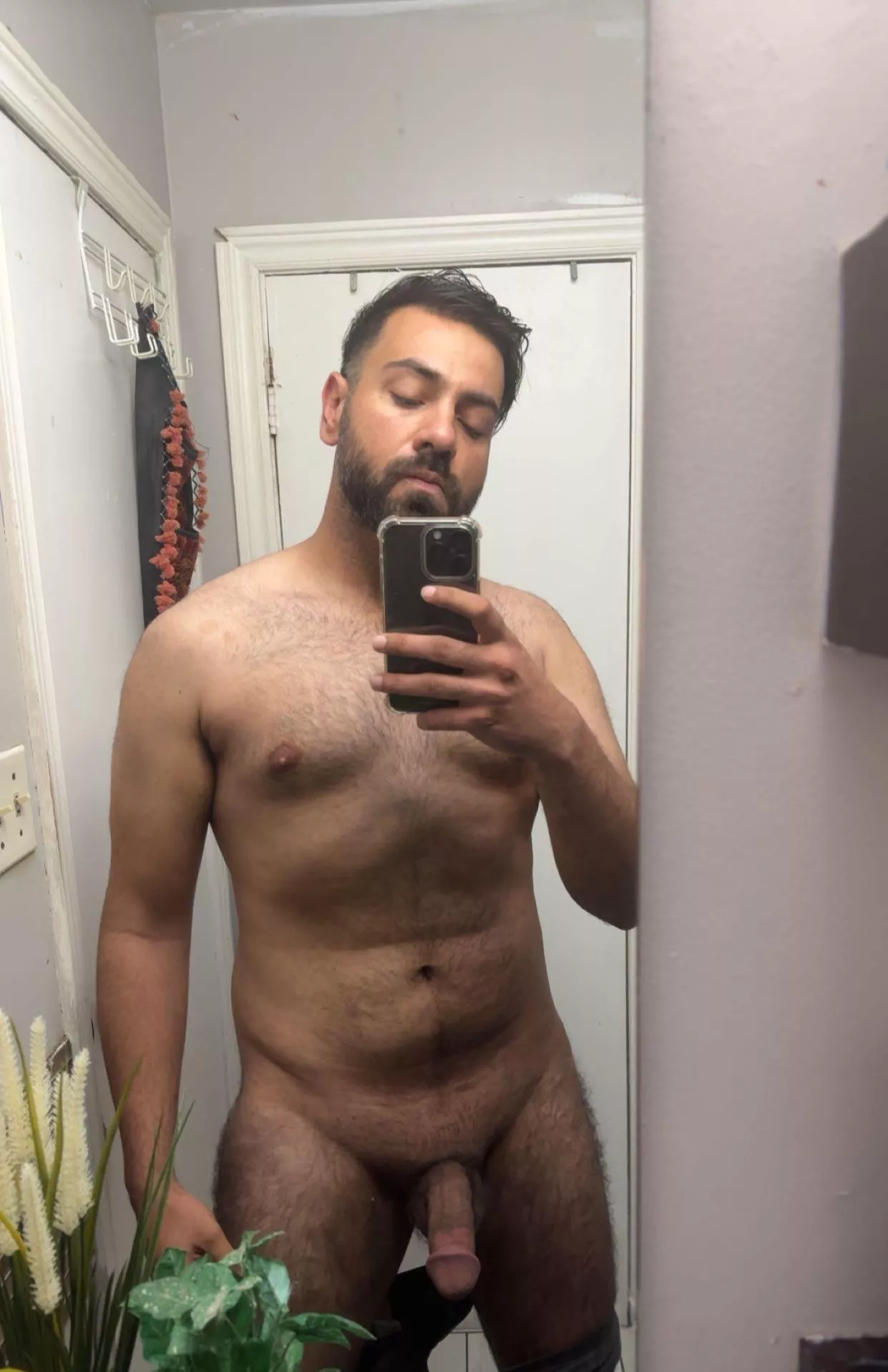 (M) curious about your thoughts  posted by Nofalriz