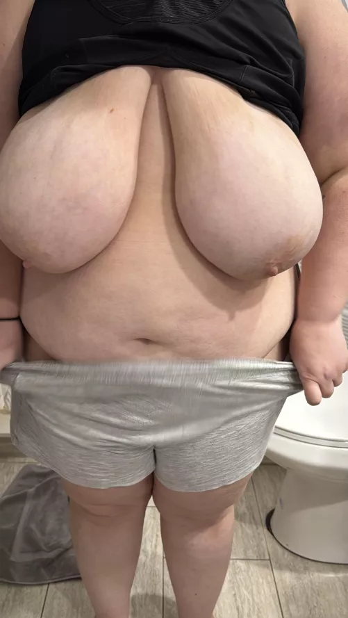 Massive MILF Monday by Dixie_Grace