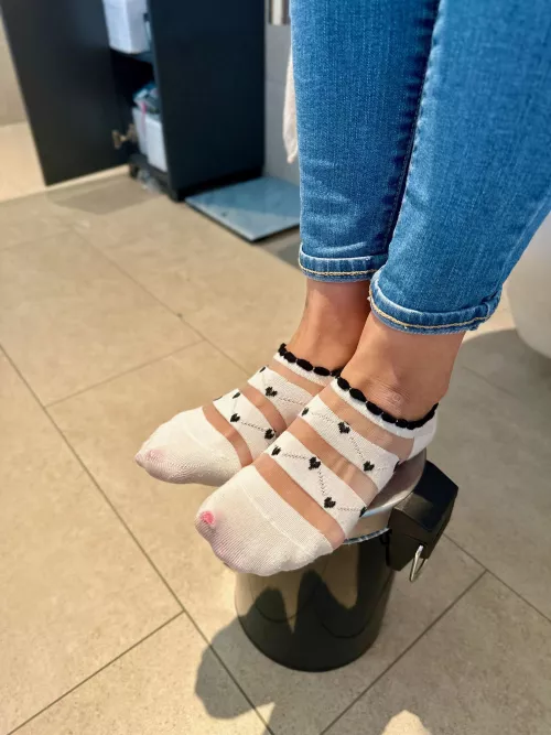 My cute little socks on the bathroom trash can, take a closer look at the nails and toes xD by juliajames_jj