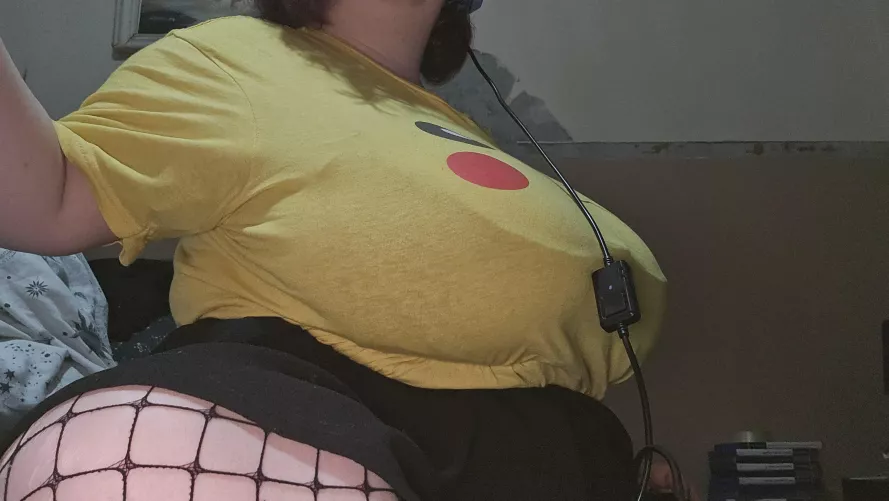 Pika Pika  by Hollow_Insanity