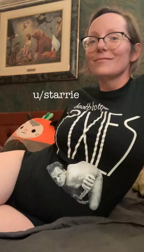 Sfw Sunday - band shirt edition  by starrie