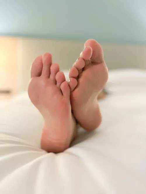 Sniff Sniff 😘🇵🇭 by DifferenceFew6132