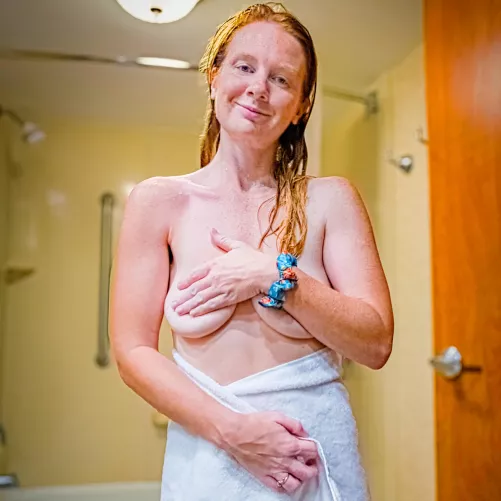 so full of energy, which is good news for you⚡ by --lily-rose--