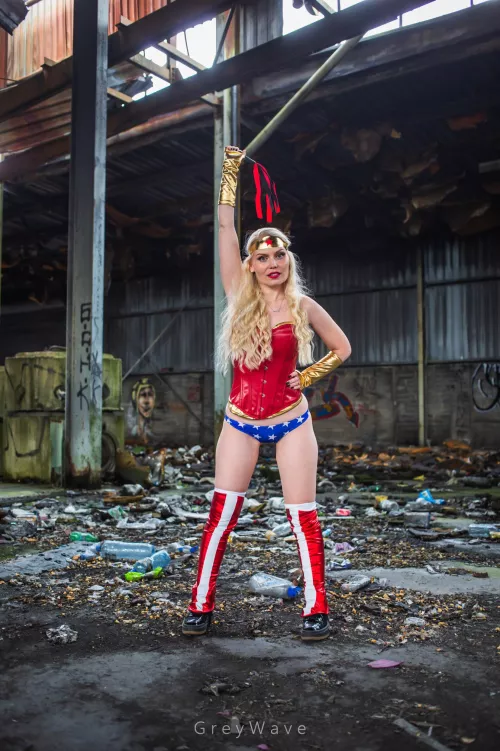 Super woman legs  by ittybityprettykitty