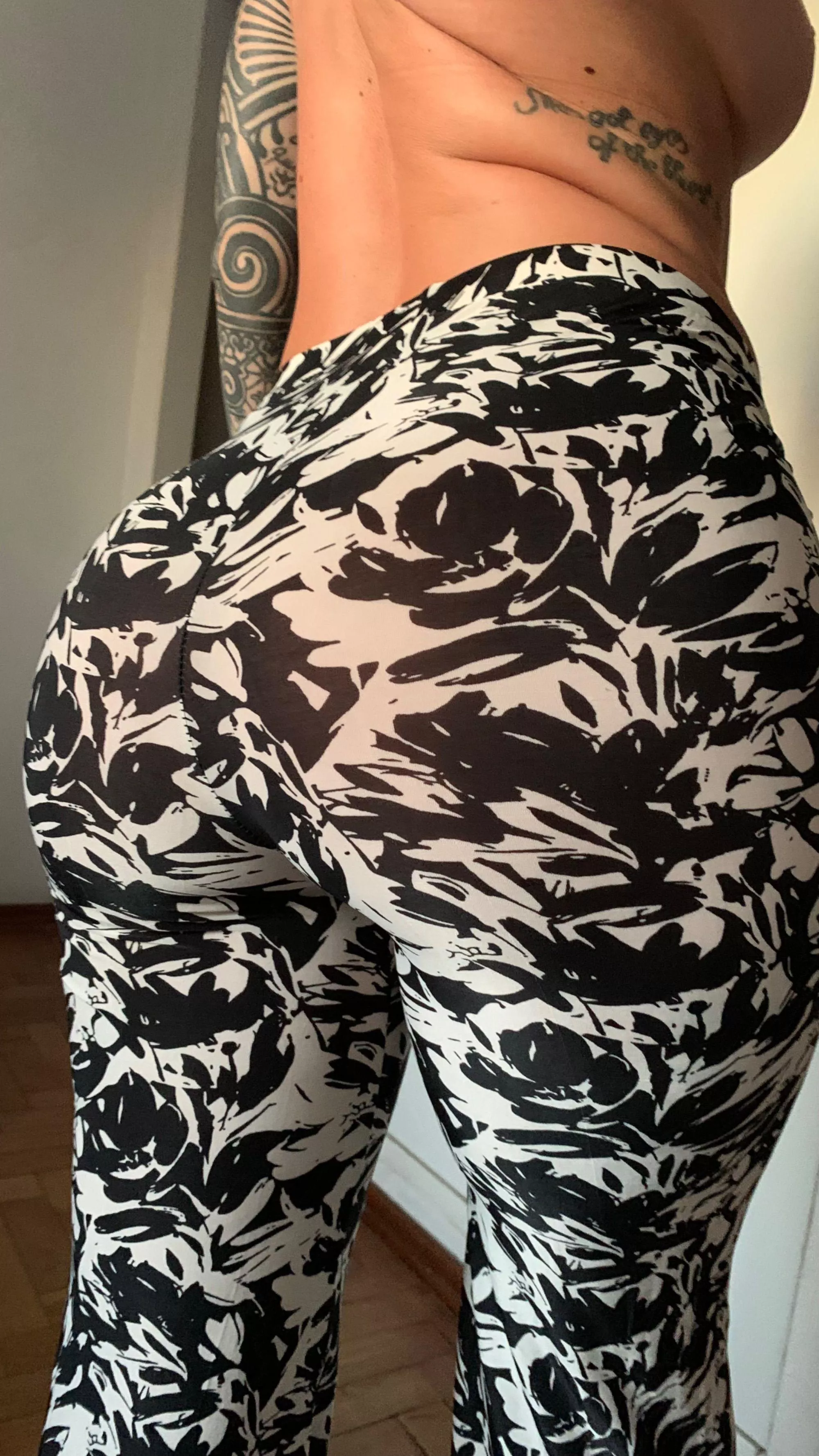 Tell me how would you put me in bed.
 posted by Kittyinpinkk