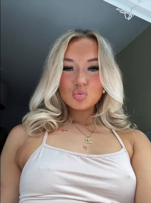 They're fun to play with F19  by Majesticc_Mermaid