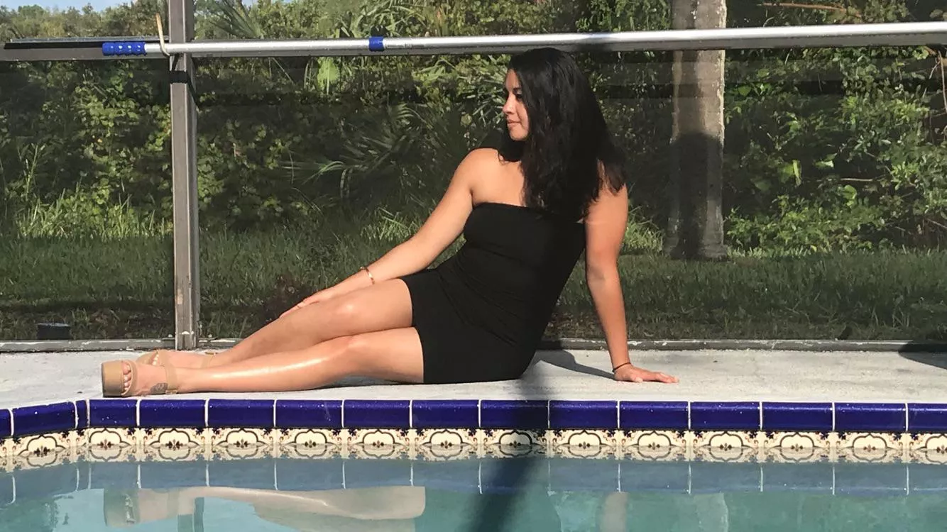 Wanna get in with me?  posted by Fabulous_Fall7460