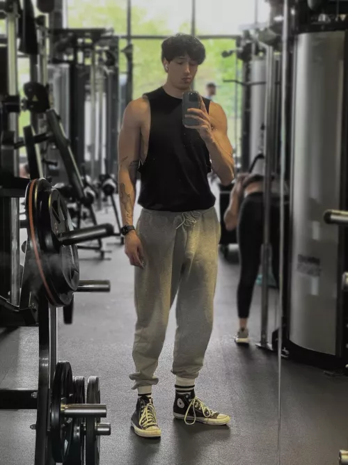 Went commando to the gym by ArtemisBold_