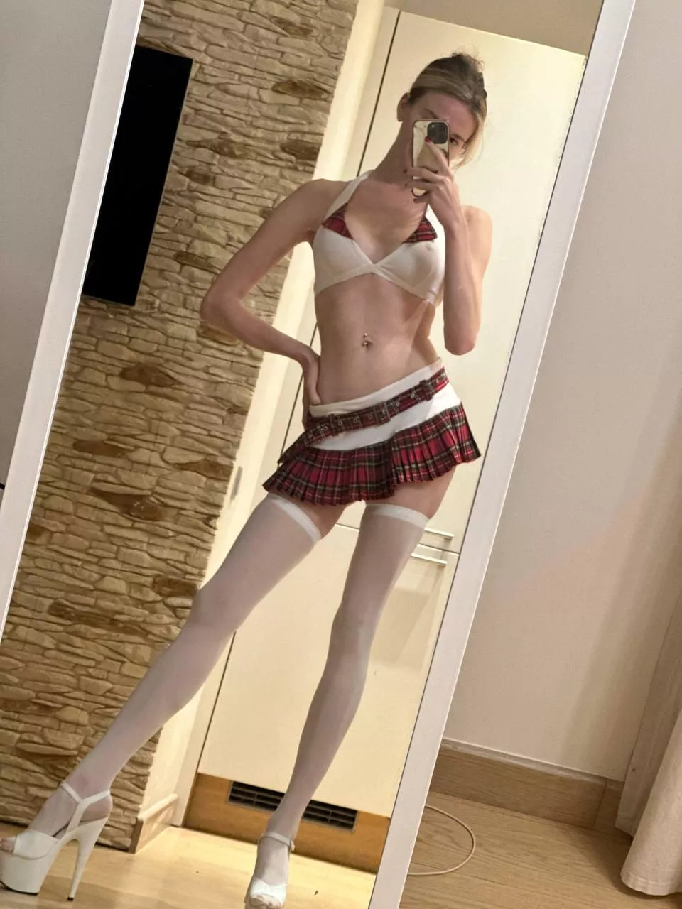 White stockings and heels selfie posted by SamanthaRougeHot