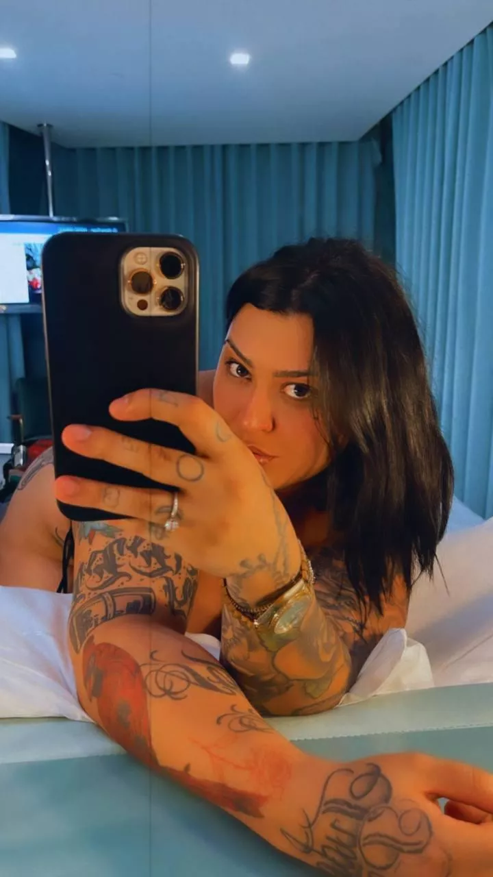 Wondering how many of u would breed me...
 posted by Internal-Skill-4699