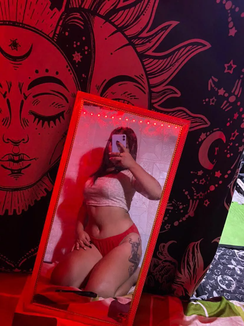 20 nmilf, up for tonight? posted by yourthickbaby777