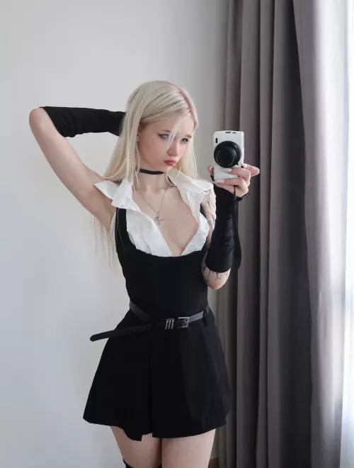 A body designed for breeding  by mercytakerr