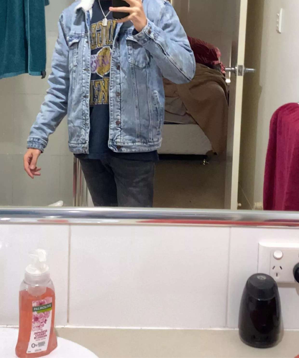 Anyone actually from Toowoomba M22 for F posted by PresentAssistance816