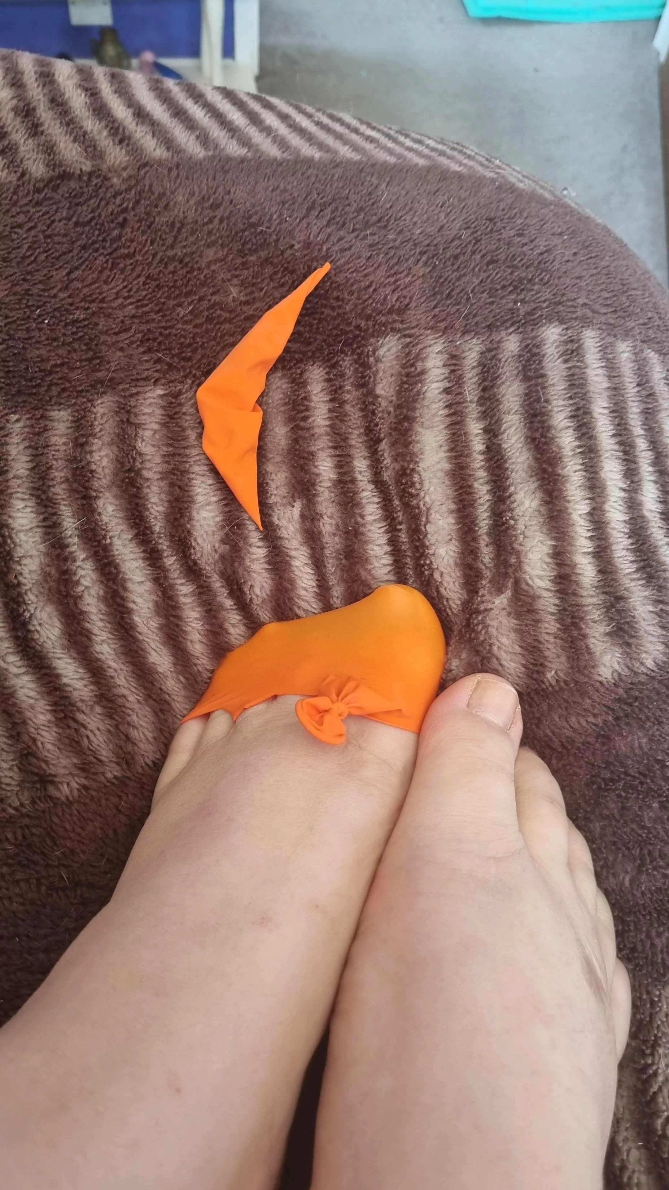 Double balloon and foot fetish posted by Cindytyne_NZ