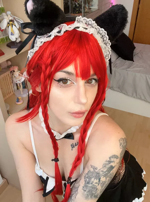 Giving you a view while I'm cleaning for you posted by CuteNoelia