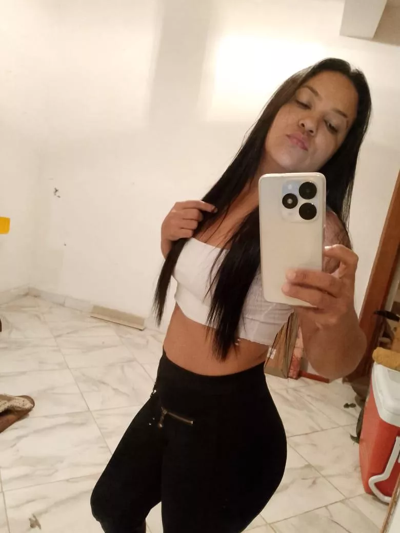 Hello baby posted by IsabelGoddess