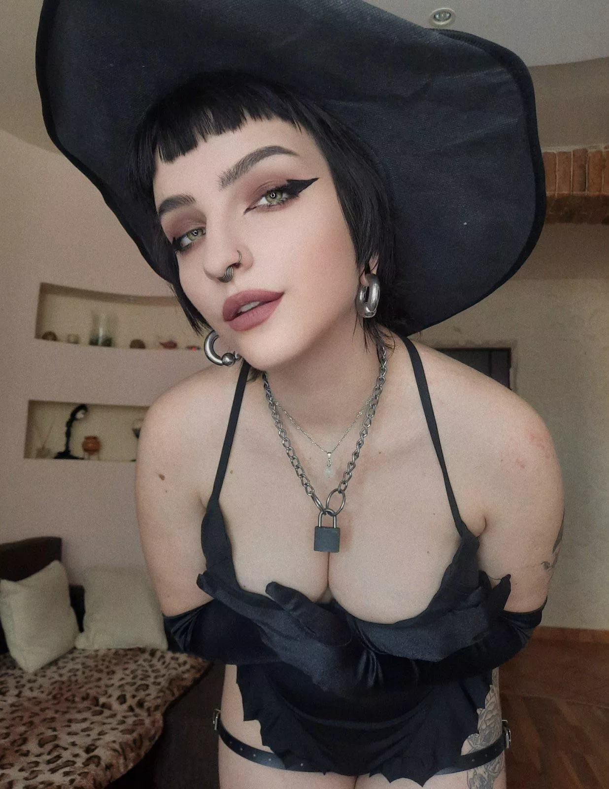 I put a spell on you ✨ posted by newdeser