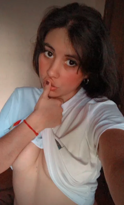 im such a horney cutie posted by Dobbyelfita