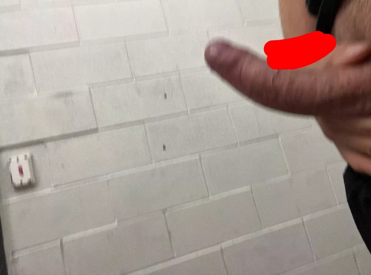 In public having some fun anyone want to help ;) (21m) posted by Any-Shallot9728