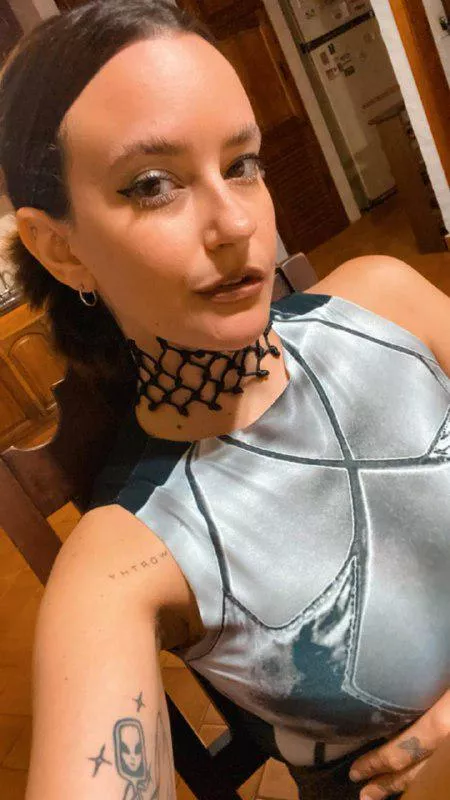 Let me seduce you  posted by w_queen