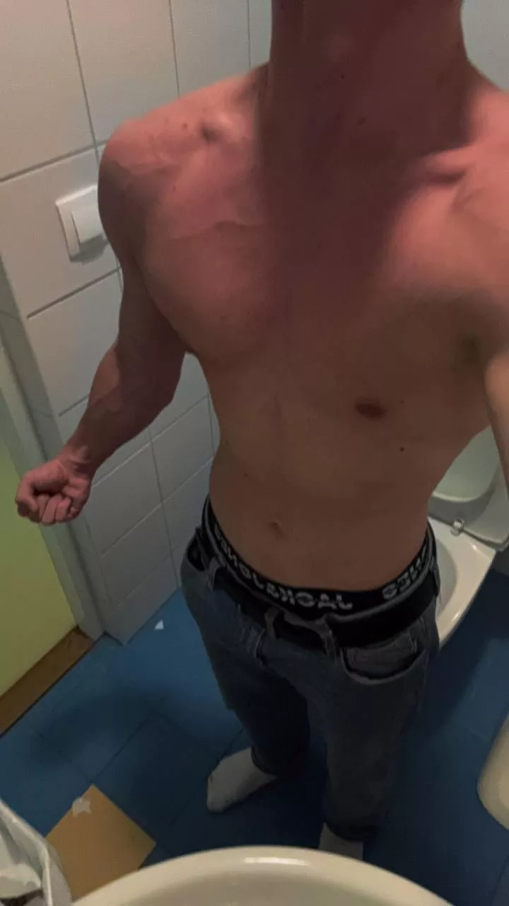 Like that worked out body?  posted by Particular-Light-921