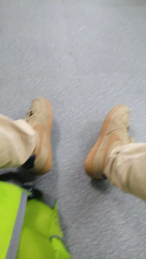 Looking for a female ka fubu cavite imus. I have money pero I don't do down payment on online ( na scam nako 10k). If you want money message me and meet up tayo.  by Next_Palpitation945