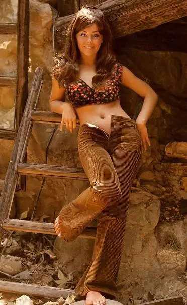 Mary Taylor (1971) posted by HWKD65