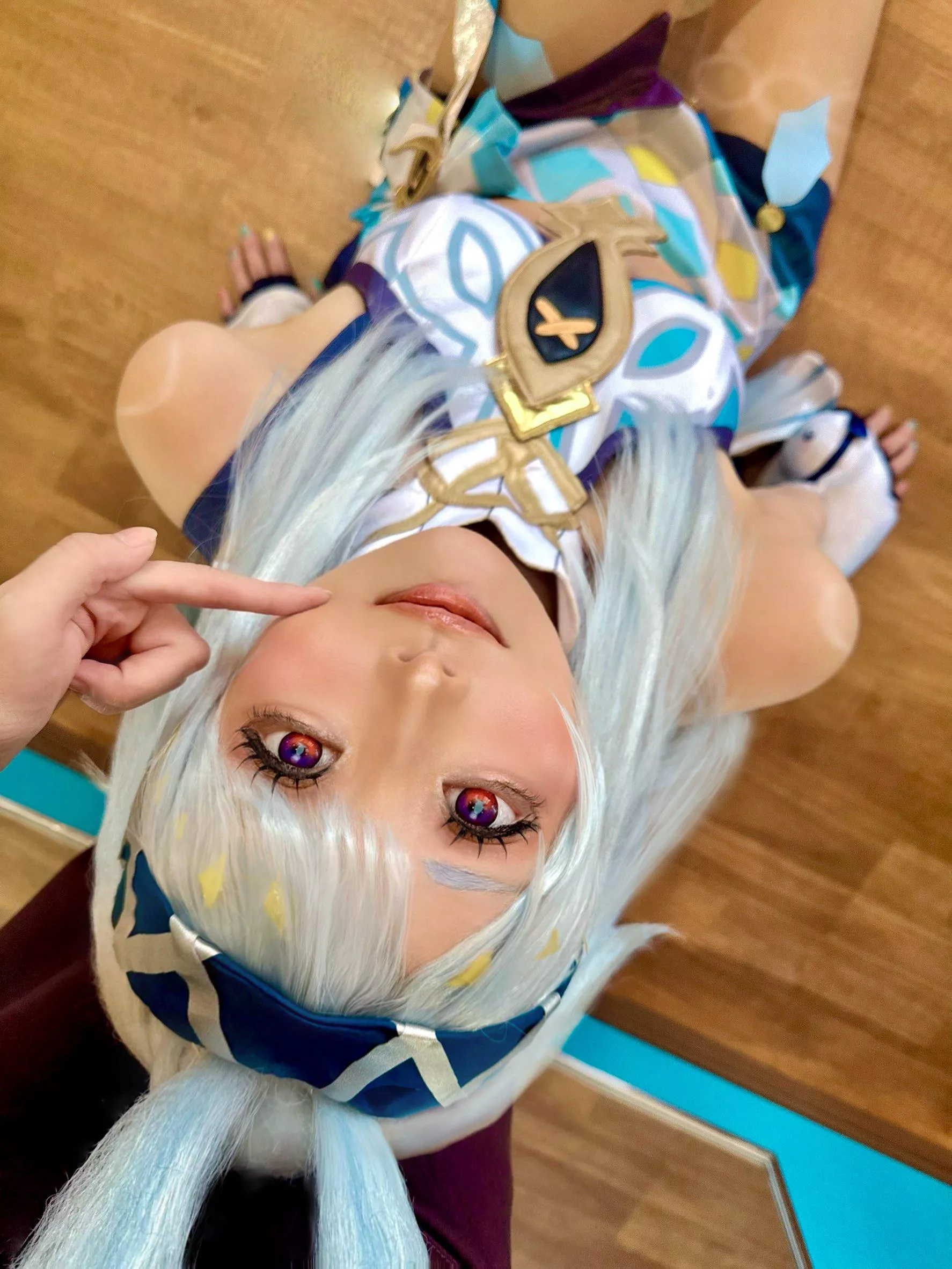 @mekabu_cos Genshin Impact Mualani looking up to you Cosplay posted by Pwnagepancakes