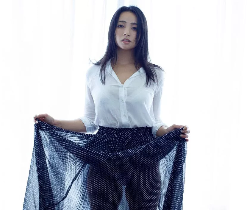 Mommy Ayame Misaki posted by Dry-Decision8622