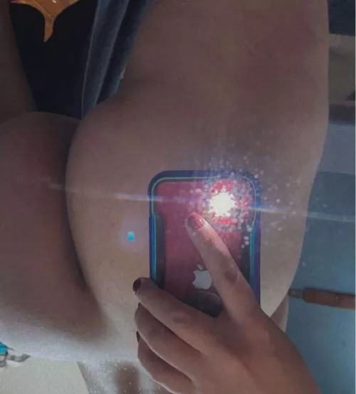 Need someone to help me take more pictures at the gym 👉🏻👈🏻 by xX_Allfather_Xx