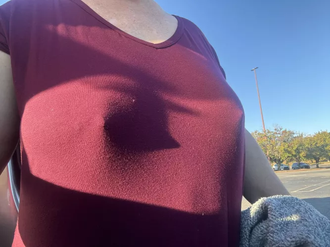 No bra here, but lots of jiggle  by Frisky_Vanilla