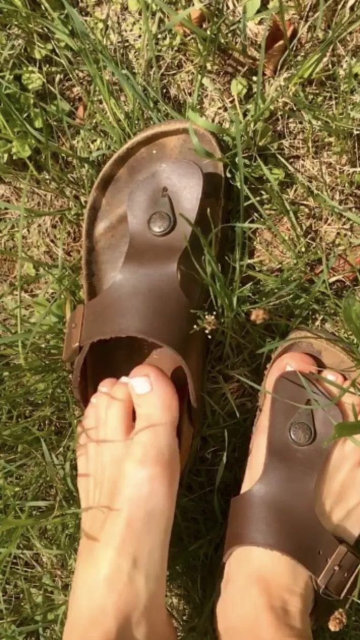 Old Birkenstock Gizeh 😇  posted by AnnabellAnders