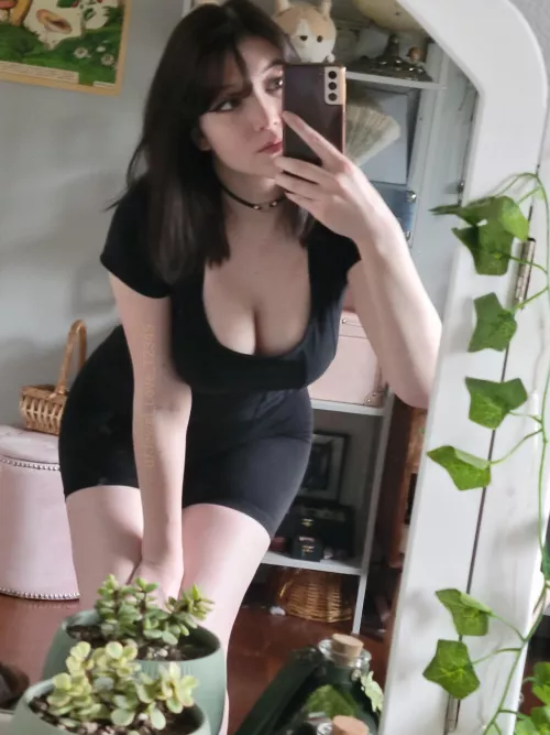 Perhaps the best cleavage you'll see today 😝 by Jewel_Love_12345