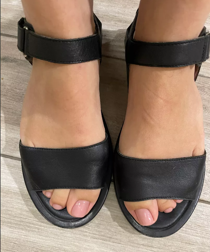 Risk a lick or you'll fall even lower in my eyes posted by MelodyValor