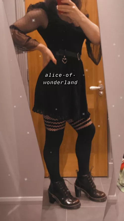 someone take advantage of me while i’m feeling cute?😋 by Alice-of-Wonderland