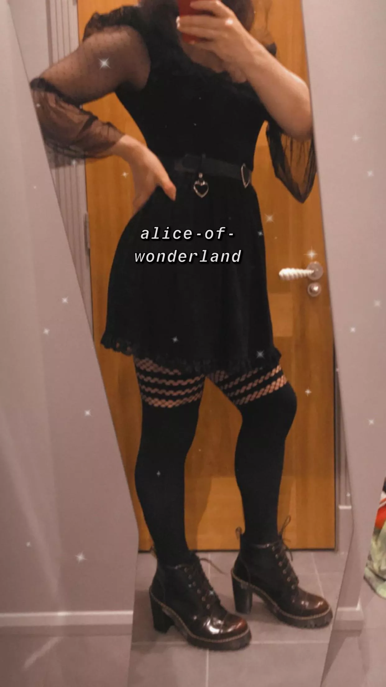 someone take advantage of me while i’m feeling cute?😋 posted by Alice-of-Wonderland